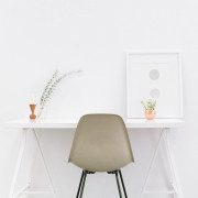 Custom image caption